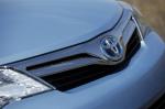 Toyota Camry Hybrid 2012 года